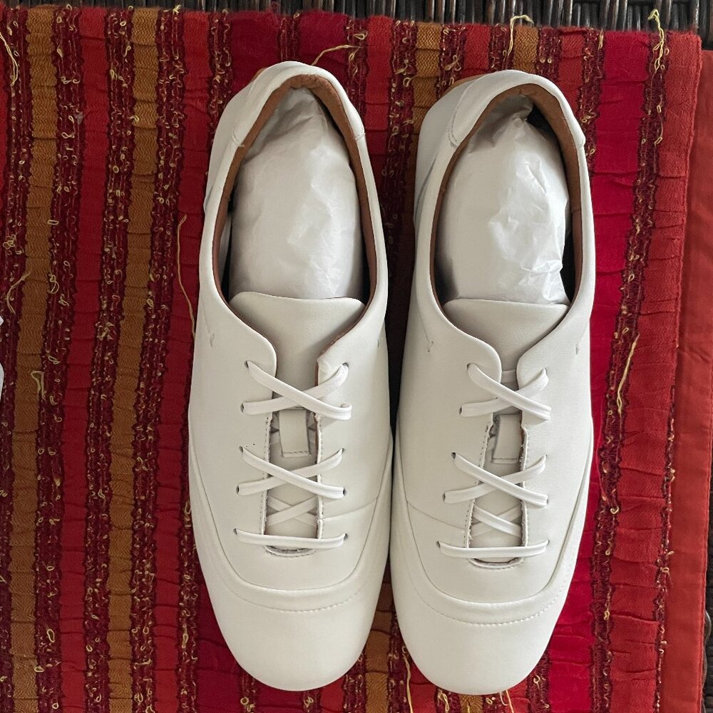 Aquatalia Qrystal Sneakers 6.5-NWB Off White Nappa Leather